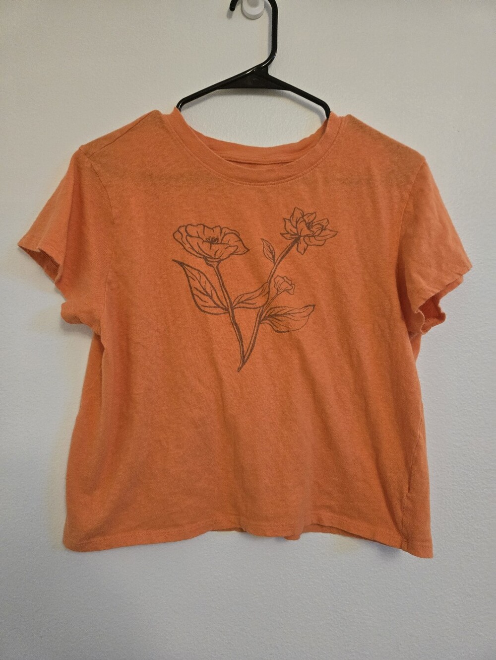 American Eagle Outfitters Coral Orange Short-Sleeve Floral Tee Sz M